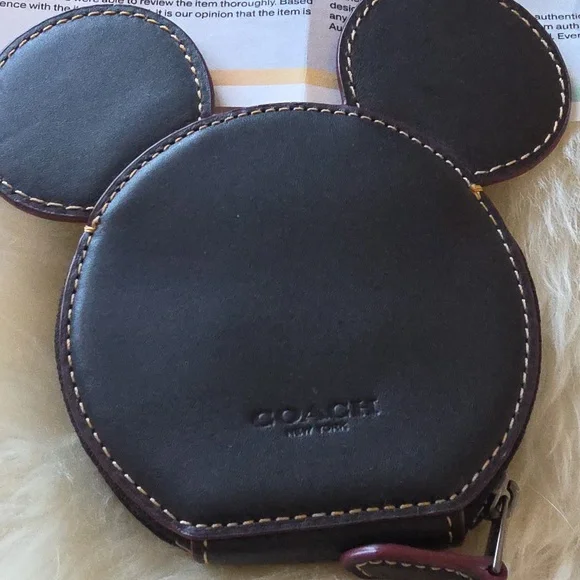 Adorable Disney X Coach Mickey Mouse Ears Coin Wallet 🖤🐭❤️🎁